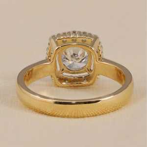 Anillo de Compromiso Solitario con Halo Redondo y Diamante Cultivado en Laboratorio - Colección de Anillos de Diamantes Elegantes - Product Image 4