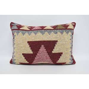 Almohada de lana roja de 16x24 con diseño geométrico tradicional, ropa de cama portátil con diseño floral y vintage de lujo - Product Image 1