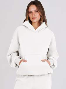 ชุดวอร์มผู้หญิง คุณภาพสูง ผ้าฝ้ายระบายอากาศดี รับผลิตแบบ OEM พิมพ์โลโก้ตามสั่ง ราคาขายส่ง ใส่สบายในฤดูหนาว - Product Image 4