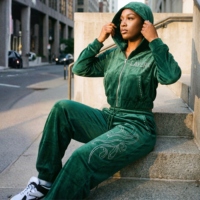 Survêtement en velours coupe-vent personnalisé pour femme, collection 2026, poids moyen, avec imprimé uni et strass, ensemble complet respirant avec sweat à capuche et pantalon de jogging