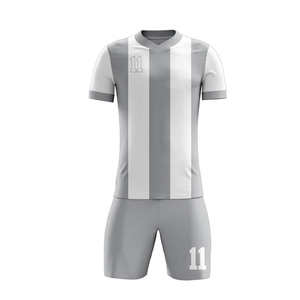 Uniforme de Fútbol Estilo Club, Ropa Deportiva de Fútbol Sublimada - Product Image 2