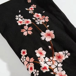 2025 nueva llegada sudaderas con capucha de mujer de la mejor calidad diseños personalizados impresión Digital sólido invierno fabricantes de ropa al por mayor - Product Image 5