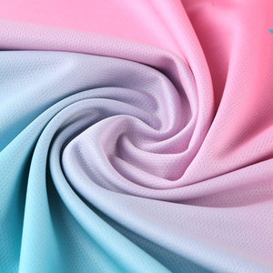 ชุดฟุตบอล OEM ใหม่ 100% โพลีเอสเตอร์ พิมพ์ลายแบบ Sublimation ปรับแต่งชื่อทีมได้ สีล่าสุด คุณภาพดี ราคาสมเหตุสมผล สำหรับผู้ชาย - Product Image 6