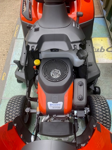 เครื่องตัดหญ้า Husqvarna Rider TC 112 /R 320X AWD ขับเคลื่อนสี่ล้อประสิทธิภาพสูง ตัดหญ้าได้อย่างทนทาน รถแทรกเตอร์สำหรับสวน ขาย - Product Image 6