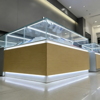 Aménagement de magasin de téléphonie mobile moderne avec éclairage LED, décoration de magasin de téléphonie, présentoir de coques de téléphone, vitrine