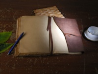 Diario de Cuero Vintage Exclusivo Hecho a Mano, Diario de Viaje Retro, Cuaderno de Dibujo sin Líneas, Papel con Bordes Decorativos, Regalo