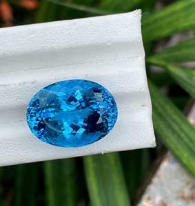 บลูโทแพซสวิสแท้ 100% รูปทรงวงรีเหลี่ยมเพชรพลอย สีฟ้าสวิส สะอาดตา ขนาดใหญ่ พลอยหลวม - Product Image 4