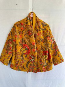 Chaqueta corta de terciopelo de algodón con estampado floral Kimono Bata con cinturón Bata de invierno Atuendo perfecto para ropa de invierno - Product Image 6