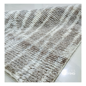 Premium Quality Handknotted Silk Carpet for Luxury Homes, Villas, Hotels and Office <b>Spaces</b> with Elegant Decoration - Product Image 5