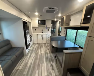 Autocaravana Usada a Precio Accesible Jayco Jay F-l-i-g-h-t Slx 265BHS, Remolque de Viaje - Product Image 2