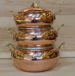 Ensemble de 6 ustensiles de cuisine en cuivre faits à la main, rouge, poignée en métal durable, couvercles en verre transparent, design artisanal turc de luxe, compatible gaz et induction - Product Image 1