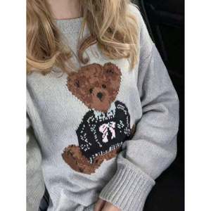 Pull à col rond pour femme, imprimé ours de dessin animé, fait main, grande taille, haut décontracté - Product Image 2
