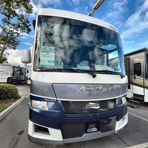 Meilleur prix 2024 2025 Newmars Bay Star 3609 Camping-car classe A Euro 5 Emission 4-6 passagers pour l'exportation mondiale - Product Image 1