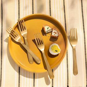 Fourchette en or martelé en laiton Couverts en acier inoxydable de qualité supérieure Hôtels Mariages et restaurants Commandes en gros disponibles Élégant et durable - Product Image 1