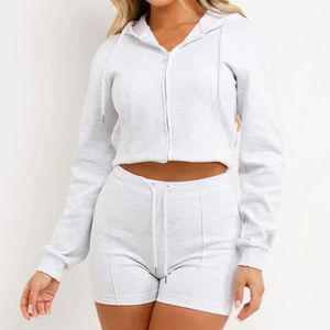 Conjunto de Sudadera Corta y Pantalones Cortos Personalizados para Mujer, el Mejor Conjunto de Verano, Tela de Felpa de Algodón, Transpirable y Suave, Moda Casual de Alta Gama - Product Image 5