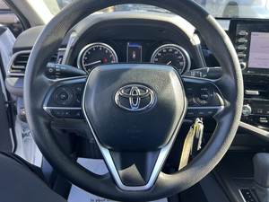 Toyota Camry LE 2023 Usado en Buen Estado - Product Image 5