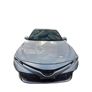 Toyota Camry LE 2020 d'occasion propre - Product Image 1