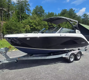Yamaha 222SD de 2023 d'occasion, jet-boat de 22 pieds, est un choix exceptionnel pour les amateurs de bateaux, 360 chevaux avec remorque gratuite à vendre - Product Image 6