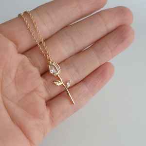 Collar de Plata 925 con Circonita Blanca en Forma de Rosa, Collar con Dije de Lujo con Certificado GIA, Bonito Regalo para Ella - Product Image 5