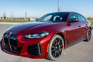 Auto Usado Premium 2023, B-MW i4 M50 Gran Coupé, ~700 Millas, Doble Motor, Tracción en las Cuatro Ruedas, Paquete Deportivo M Pro - Product Image 6