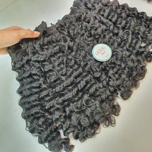 Pelucas de cabello humano rizado birmano de 20 pulgadas con cierre de encaje 7x7 Cabello virgen de grado 12A Estilo de onda frontal Cabello crudo de Vietnam - Product Image 1