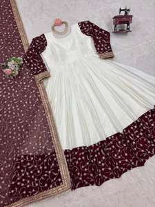 Colección tradicional india para mujer, ropa de diseñador pesado, hilo de seda Chinon con Secuencia bordada, Top con encaje, trabajo Dupatta - Product Image 2