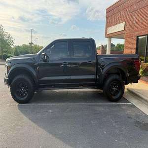 EXTREMADAMENTE LIMPIO, F-150 RAPTOR 2024, VOLANTE A LA IZQUIERDA, 1-25000 MILLAS, 300-400 CV, LISTO PARA ENVIAR - Product Image 3