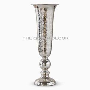 Vase à fleurs au sol en aluminium en métal moderne et élégant Vase de table décoratif intérieur et extérieur pour les mariages - Product Image 6