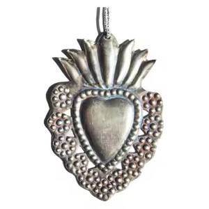 Patrón de flor de corazón sagrado de Metal con acabado antiguo, Milagros colgantes, corazón sagrado para pared, regalo y decoración católicos decorativos - Product Image 1