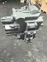 4632971 EX200-5 Rakitan Katup Kontrol Utama Distributor Hidrolik untuk Katup Hidrolik Excavator Hitachi 4632971