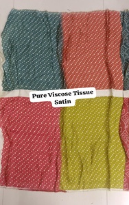 Tela de viscosa pura de primera calidad con brillo metálico de lujo, material suave para sarees de diseñador, conjuntos de boutique y lehengas de boda. - Product Image 2
