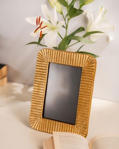 Cadre photo en bois de manguier au design moderne Cadre décoratif pour table Pliant Style naturel - Product Image 6