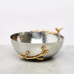 Diseño elegante Ensaladera sostenible Estilo único Cubiertos de mesa Precios atractivos decorativos Embalaje de cartón con acabado de metal - Product Image 1