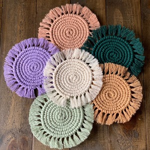 Sous-verre en macramé 100% coton fait à la main pour la décoration de la maison de la table à manger et de nombreuses autres utilisations prix de gros en Inde - Product Image 1