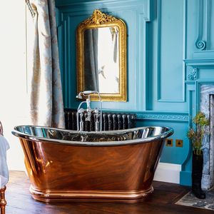 Baignoire en cuivre au design rustique de qualité supérieure avec détails fabriqués à la main et capacité de trempage extra profonde pour une sensation de spa - Product Image 2