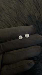 ต่างหูเพชรธรรมชาติที่ผ่านการรับรองจาก IGI 14kt หรูหราสีขาวทอง - Product Image 2