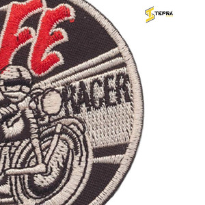 TEPRA SPORTS Patchs brodés personnalisables avec couleur personnalisée en forme de cœur, en tissu feutré thermocollant pour chapeaux et vêtements - Product Image 6