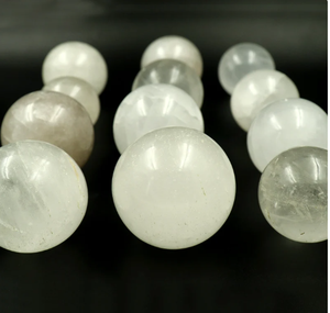 Boule de sphère polie à la main en sélénite de pierres précieuses de meilleure qualité | Sphère de pierre de guérison en gros pour la décoration de la maison - Product Image 4