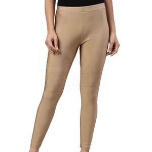 En stock Legging pour femme de qualité supérieure Legging pour femme au design unique Legging pour femme de qualité supérieure fabriqué dans la meilleure qualité - Product Image 1