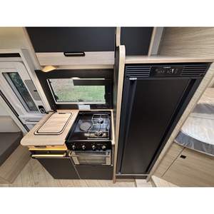 Autocaravana Chausson 627 de Aluminio, Perfil Bajo, con Transmisión Automática, Blanca, 165 CV, para 4-6 Pasajeros - Product Image 5