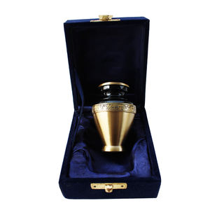 Urna de cremación de metal para cenizas, urna elegante de latón pulido para adultos, urna de cremación de metal - Product Image 4