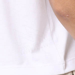 Service OEM, t-shirts courts à manches courtes pour femmes de haute qualité et durables, avec couleurs et logo personnalisés, tissu en coton/bambou - Product Image 4