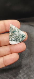 หินโมราอัญมณีทรงหลวมสีเขียวพลอยเทียมธรรมชาติขนาด5-8มม. สำหรับการทำเครื่องประดับ - Product Image 6