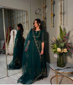 Vestido de Fiesta de Seda para Mujer, Diseño de Diseñador, con Pantalón y Dupatta - Product Image 2