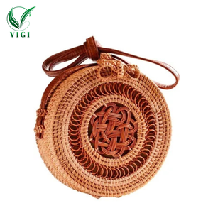 กระเป๋าหวาย: วัสดุธรรมชาติสไตล์หรูหรา - Product Image 1