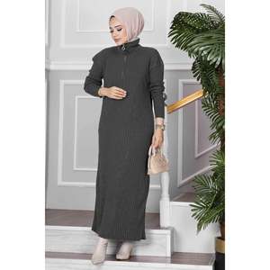 Vestido de punto Hijab con media cremallera Antracita - Product Image 1