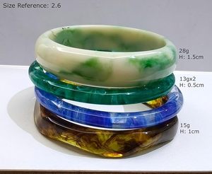 กำไลข้อมือเรซิ่นสีฟ้าเขียวไล่เฉดสีน้ำตาลลายซิกแซก งานฝีมือทำมือ สีสันสดใส สำหรับอินเดีย - Product Image 3