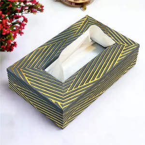 Caja de pañuelos de madera para uso en hoteles y restaurantes - Product Image 1