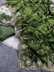 ผู้ผลิตส่าหรีผ้าซาตินชนิดพิเศษพร้อมเลื่อมสำหรับงานเขียนโค้ด - Product Image 6