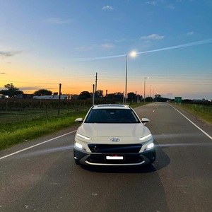 Hyundai Kona Limited Híbrido AWD 2023, el Más Vendido - Product Image 1